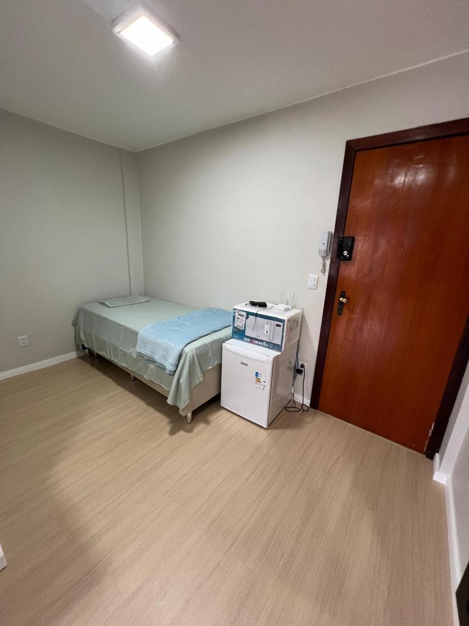 Temporada - Kit Ipe Branco - 101 - Sudoeste - Custo Beneficio - Ate 4 Pessoas Apartamento *